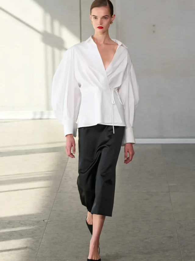 Tendência das passarelas: saia reta