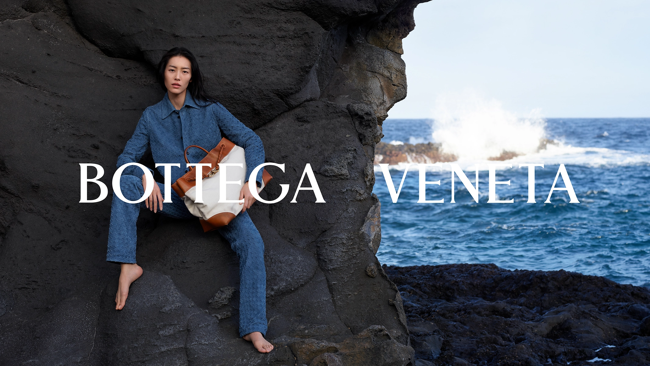 Bottega Veneta lança nova bolsa Andiamo