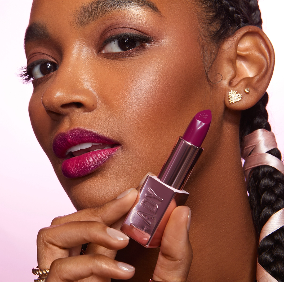 Novas cores do batom Lady Bold da Too Faced