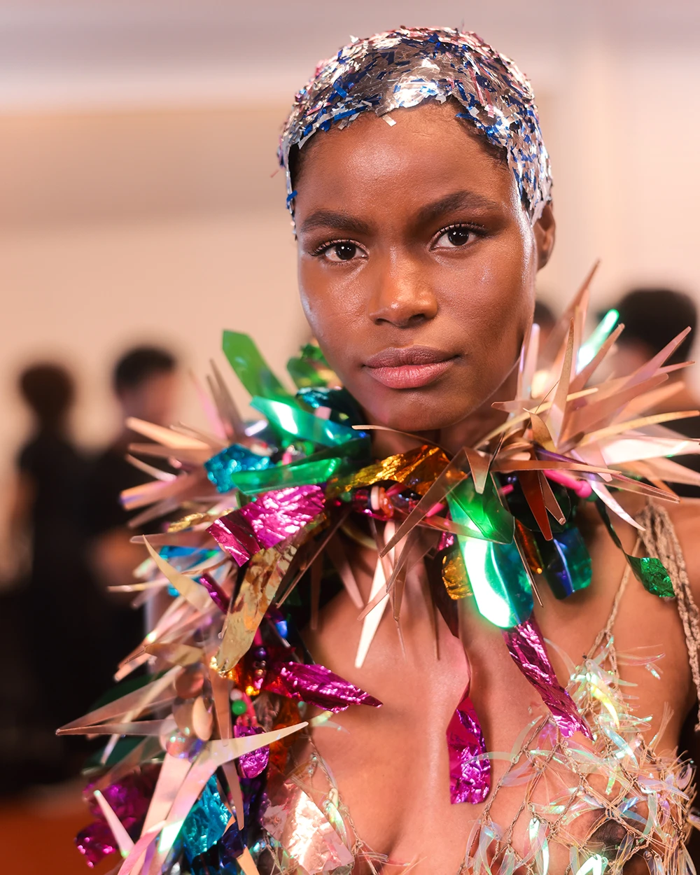 SPFW N58: Gustavo Silvestre apresenta coleção vibrante no Museu do Ipiranga