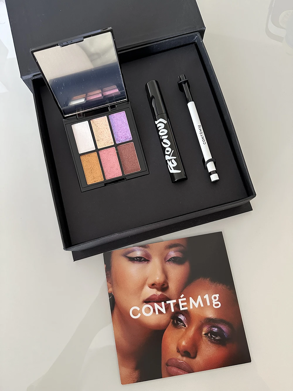 Contém 1g lança produtos maquiagem para os olhos