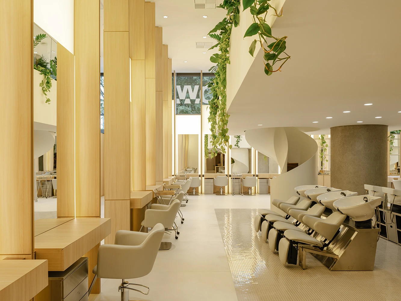 Salão Studio W abre flasgship na Av. Rebouças, em SP