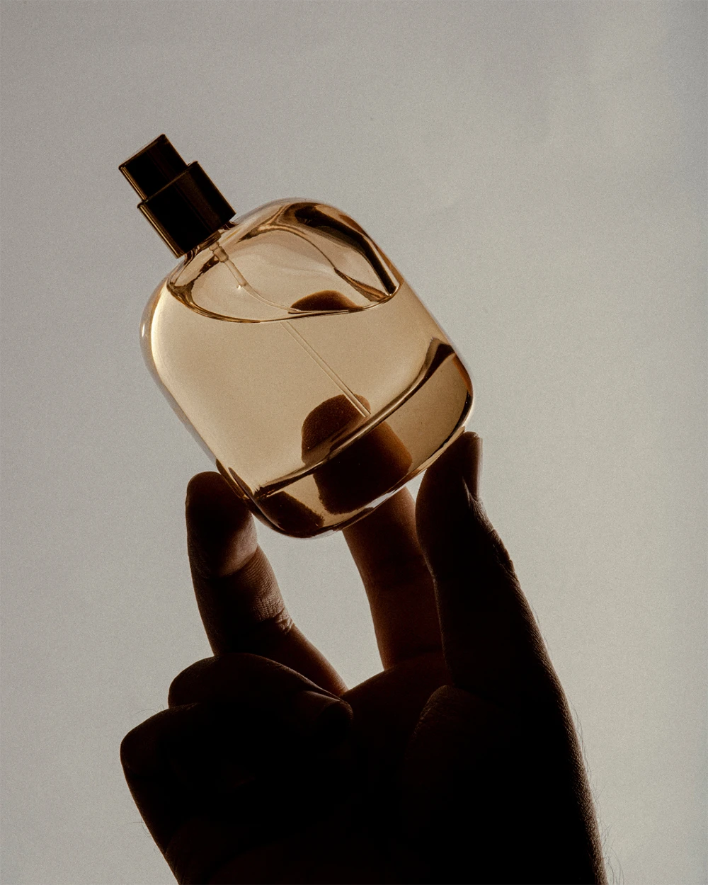 Sobreposição de perfumes é a tendência da vez na perfumaria