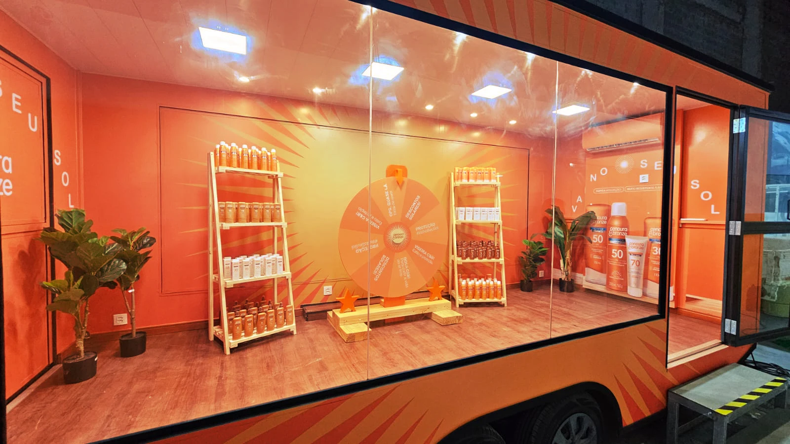 Trailer-Itinerante cenoura e bronze verao