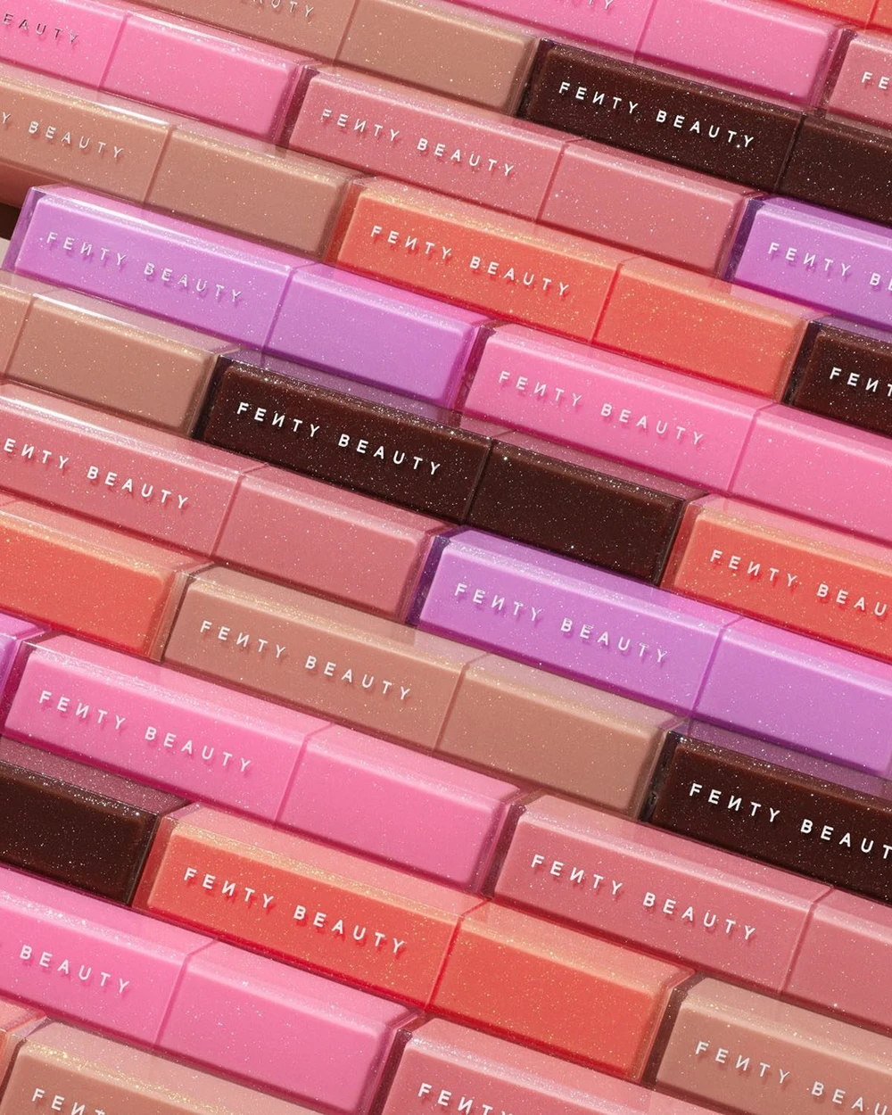 Novo Gloss Bomb Stix High-Shimmer de Fenty Beauty