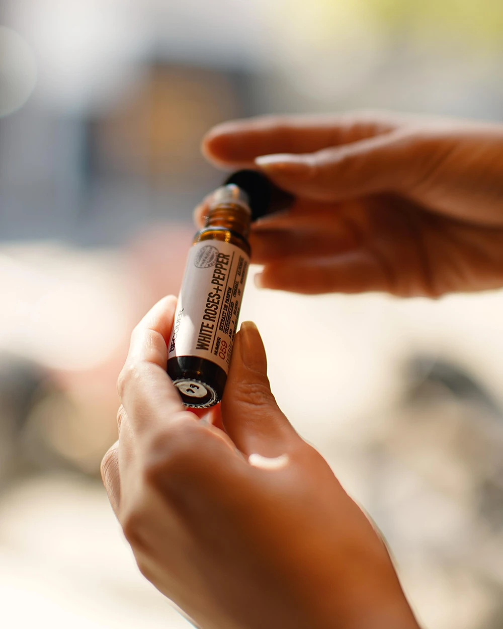 Perfume Roll On Becquer