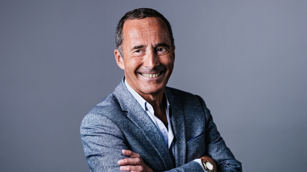 Em entrevista exclusiva, o perfumista Olivier Cresp fala sobre perfumes gourmands, memória olfativa e o futuro da perfumaria