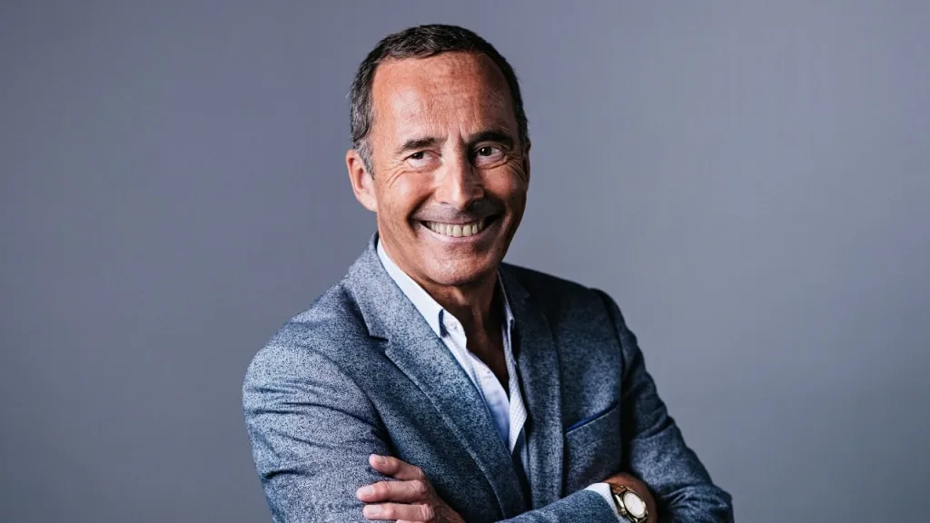 Em entrevista exclusiva, o perfumista Olivier Cresp fala sobre perfumes gourmands, memória olfativa e o futuro da perfumaria